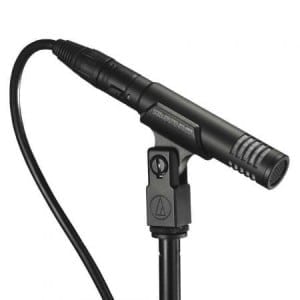 1 instrumentenmicrofoon met statief en XLR kabel